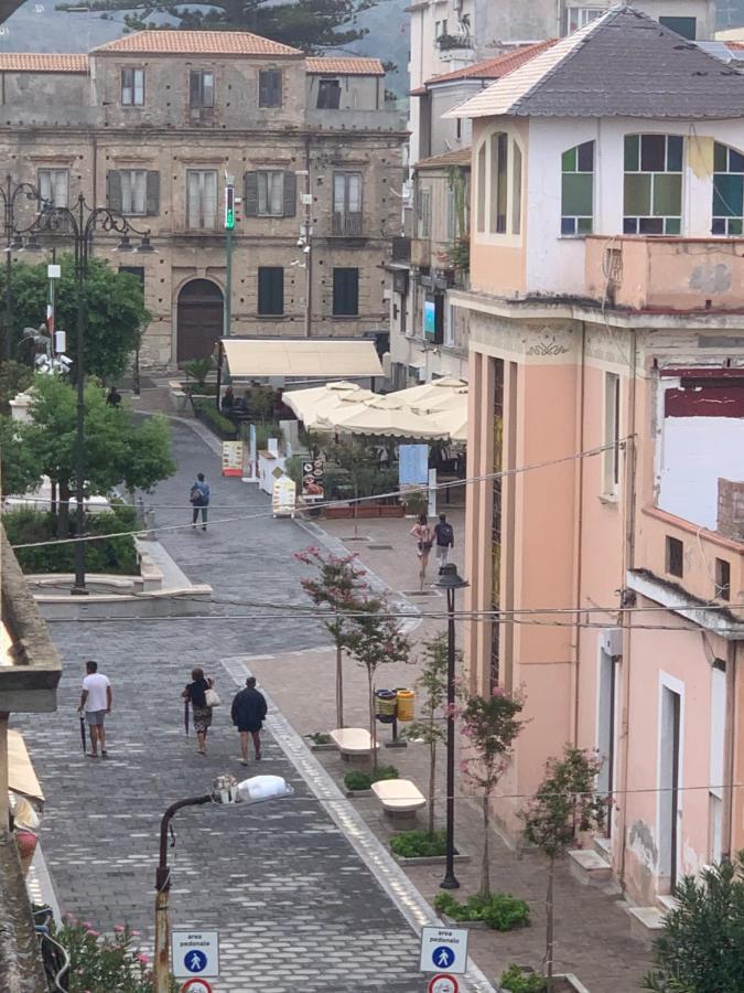 La Piazza Beb Bed & Breakfast โตรเปอา ภายนอก รูปภาพ