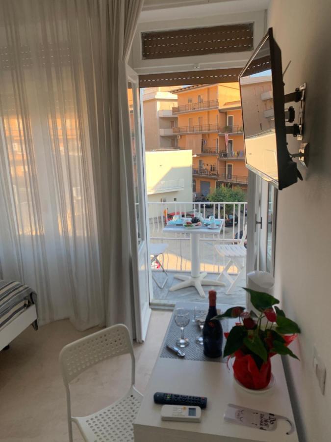 La Piazza Beb Bed & Breakfast โตรเปอา ภายนอก รูปภาพ
