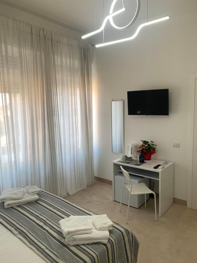 La Piazza Beb Bed & Breakfast โตรเปอา ภายนอก รูปภาพ