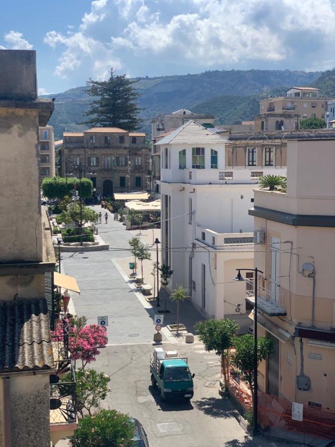 La Piazza Beb Bed & Breakfast โตรเปอา ภายนอก รูปภาพ
