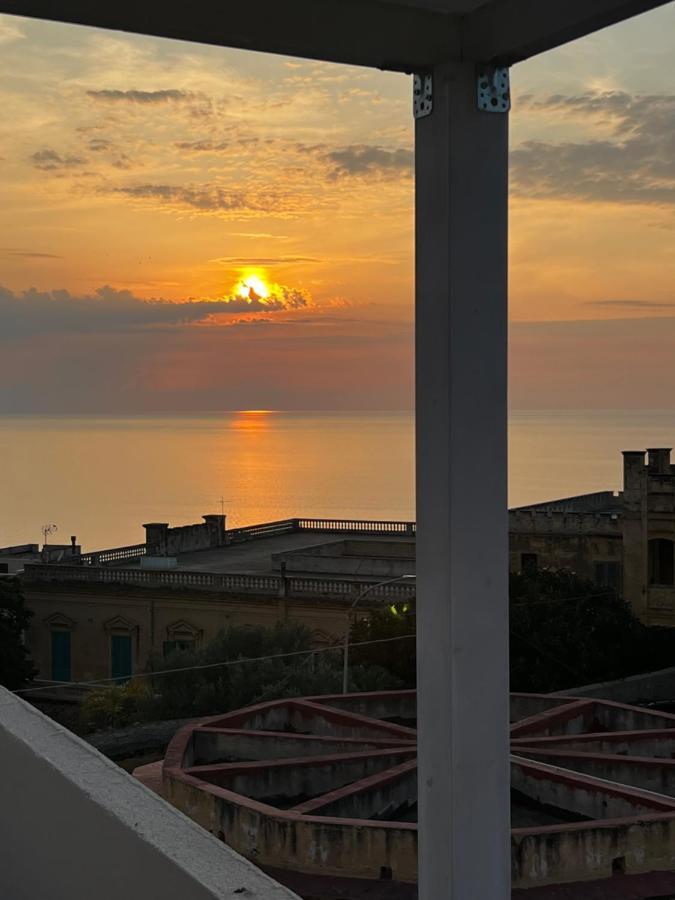 La Piazza Beb Bed & Breakfast โตรเปอา ภายนอก รูปภาพ