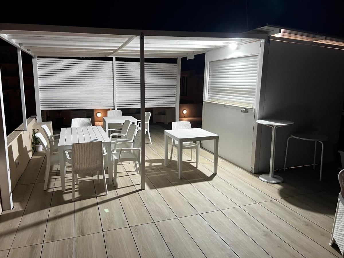 La Piazza Beb Bed & Breakfast โตรเปอา ภายนอก รูปภาพ
